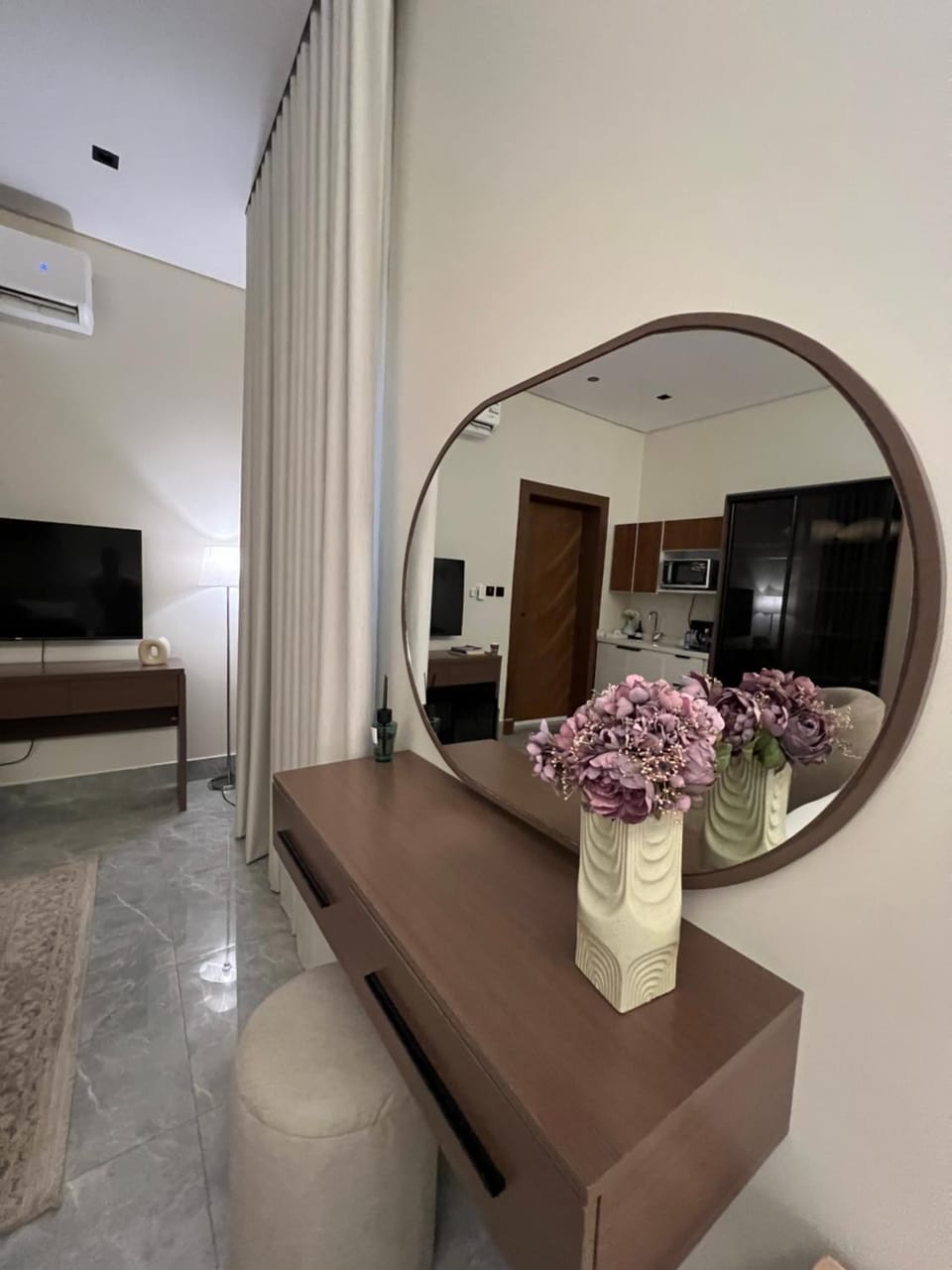 استديو بسرير ماستر بتصميم انيق Apartment in Riyadh