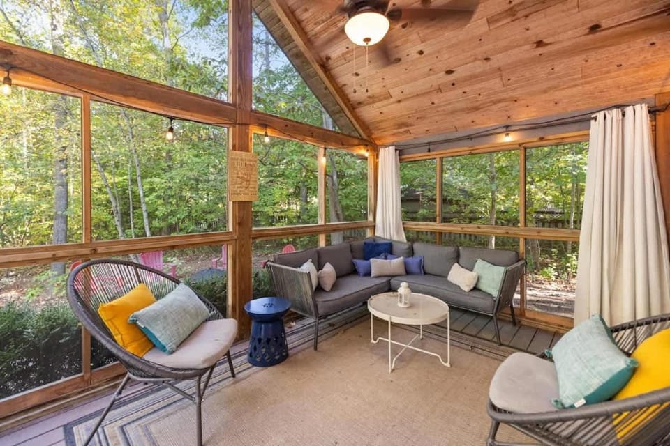 Blue Beech Cottage House in Chikaming Township
