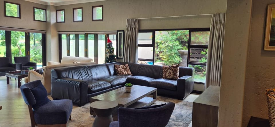 Luxury oasis retreat House in Gauteng