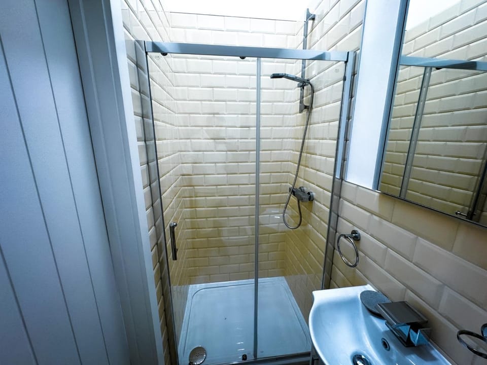 Bracken & Bramble Barn – Spacious Holiday Retreat House in South Norfolk District
