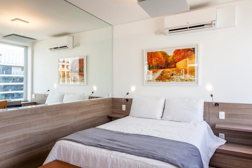 Bed, Photo of the whole room, Bedroom, air conditioner