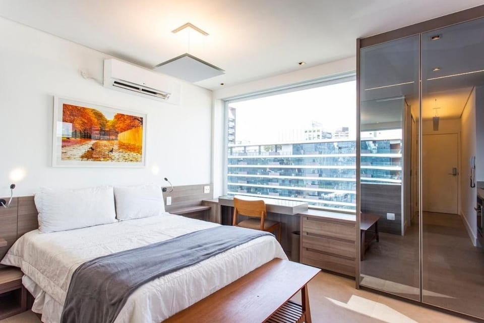Bed, Photo of the whole room, Bedroom, air conditioner