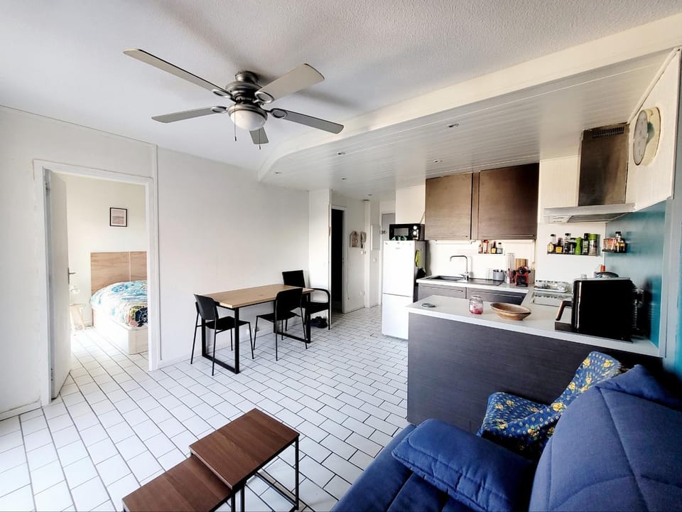 T2 moderne 4 pers, balcon proche plage, parking dispo - FR-1-794-159 Apartment in Canet-en-Roussillon