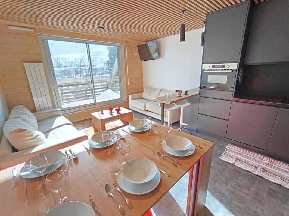 Studio Cabine 6 Pers, Balcon, Piau-Engaly - FR-1-457-374 Cabin in Saint-Lary-Soulan
