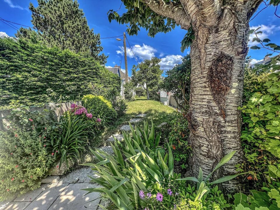 Étel - Maison rénovée 4 pers. avec jardin, terrasse et parking - FR-1-479-214 Villa in Étel