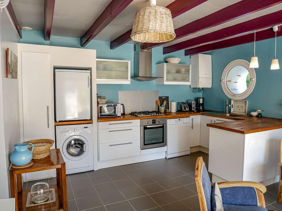 Étel - Maison rénovée 4 pers. avec jardin, terrasse et parking - FR-1-479-214 Villa in Étel