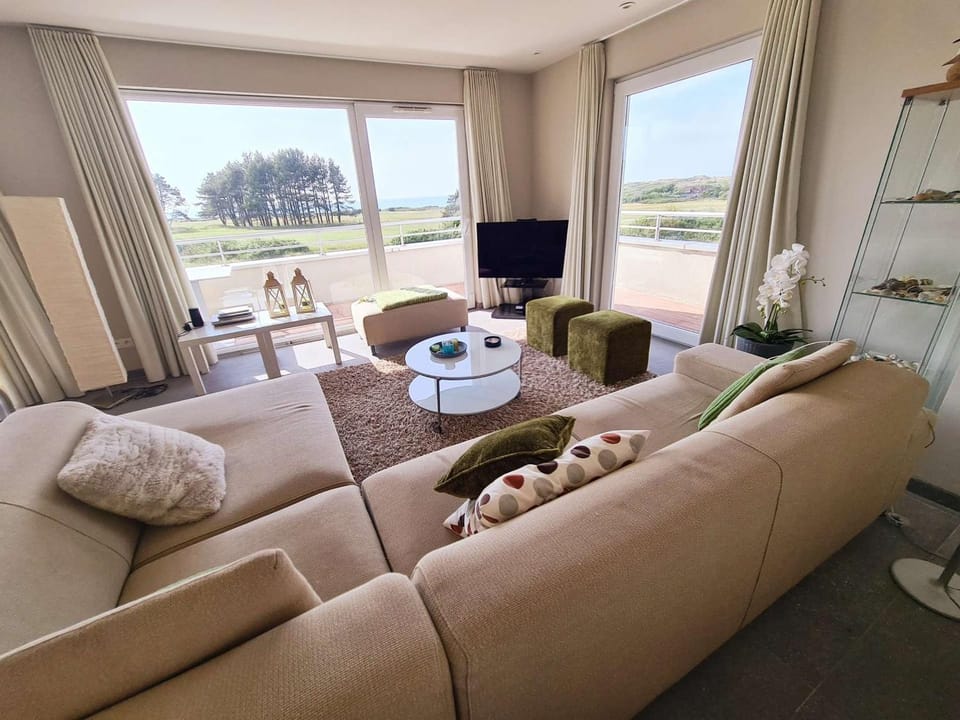 Luxueux appart 3 suites, balcon mer, parking, wifi - FR-1-675-46 Apartment in Wimereux