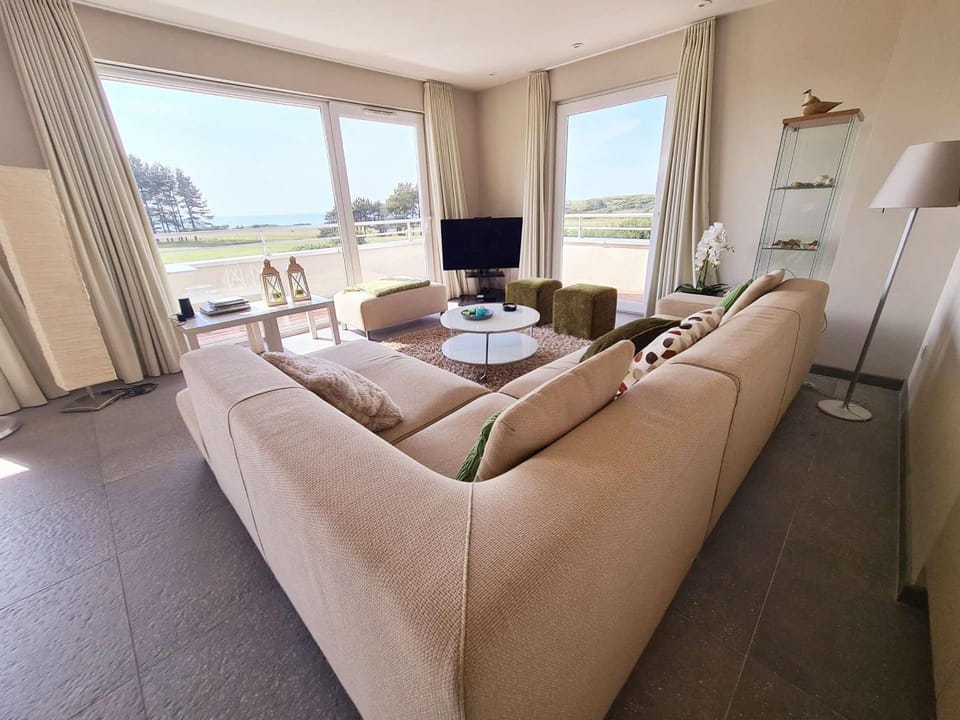 Luxueux appart 3 suites, balcon mer, parking, wifi - FR-1-675-46 Apartment in Wimereux