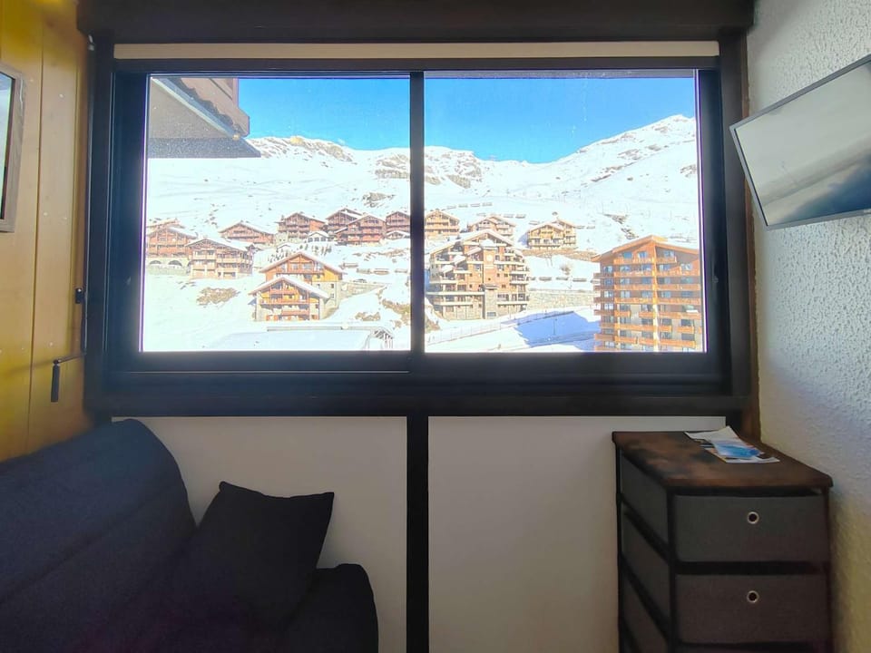 Appartement cosy 4 pers, départ ski aux pieds - FR-1-545-50 Apartment in Val Thorens