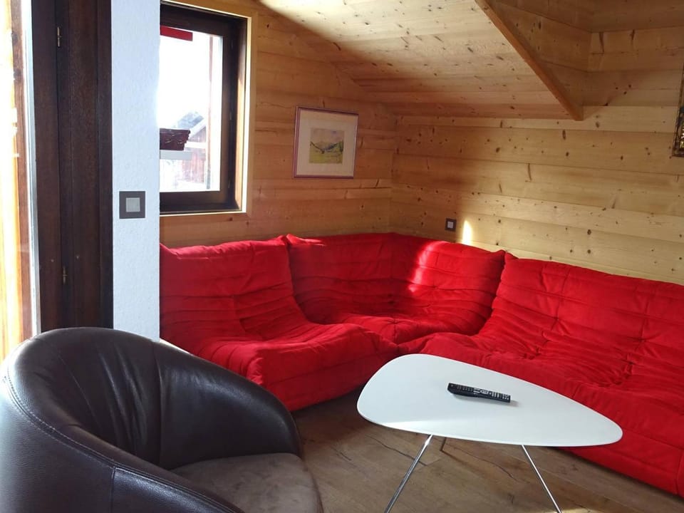 Duplex 4 pièces, 8 pers, confortable, rue du centre, garage, plein sud - FR-1-802-95 Apartment in Les Gets