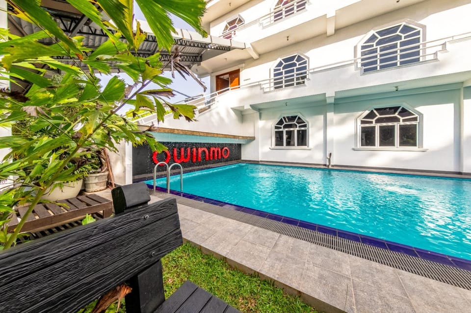 Property building, Swimming pool