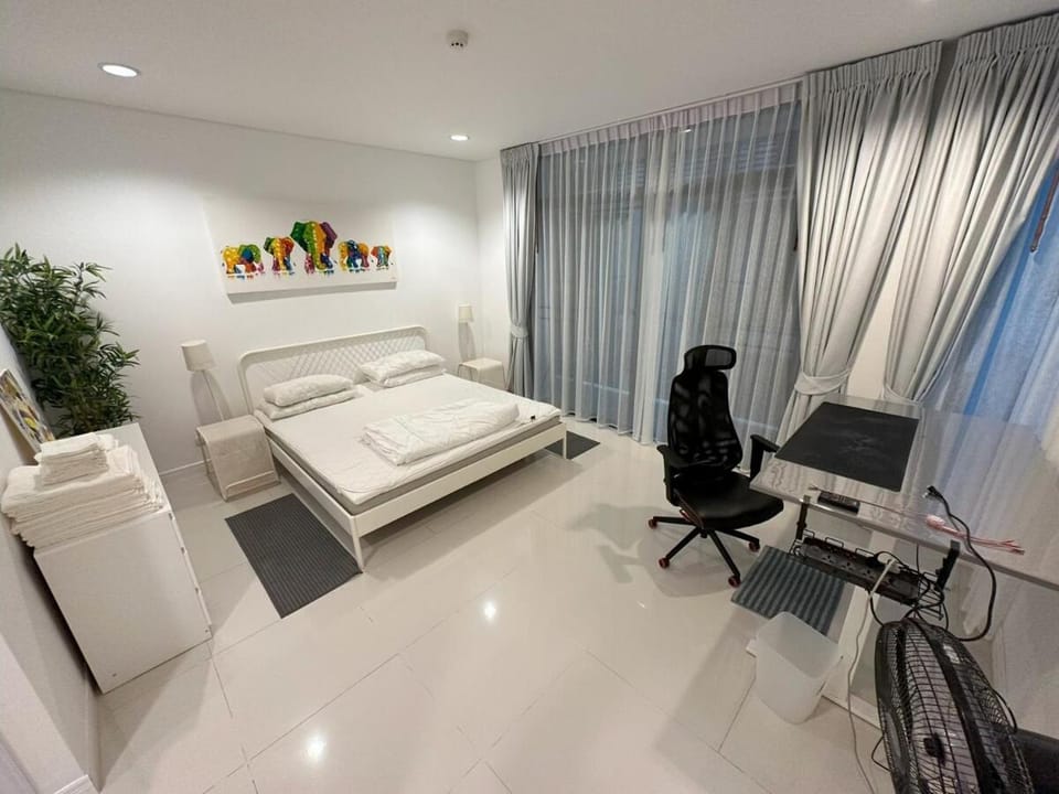 Excellent apartment on Kamala Apartment in Kamala