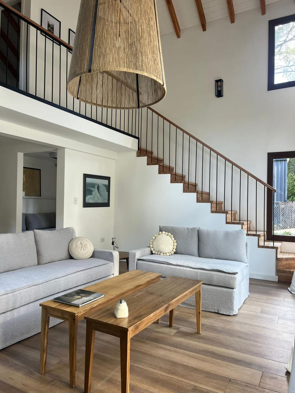 Living room, Seating area