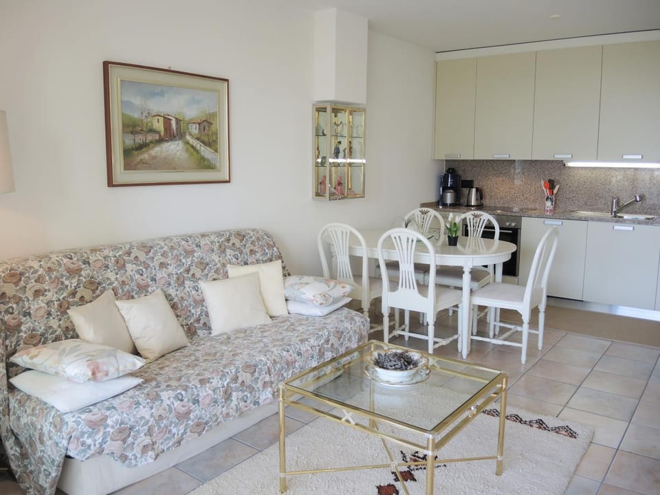 Clara by Fewotessin Apartment in Locarno