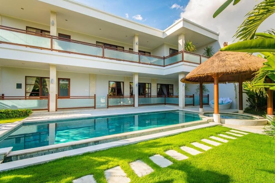 Garden, Swimming pool, Swimming pool