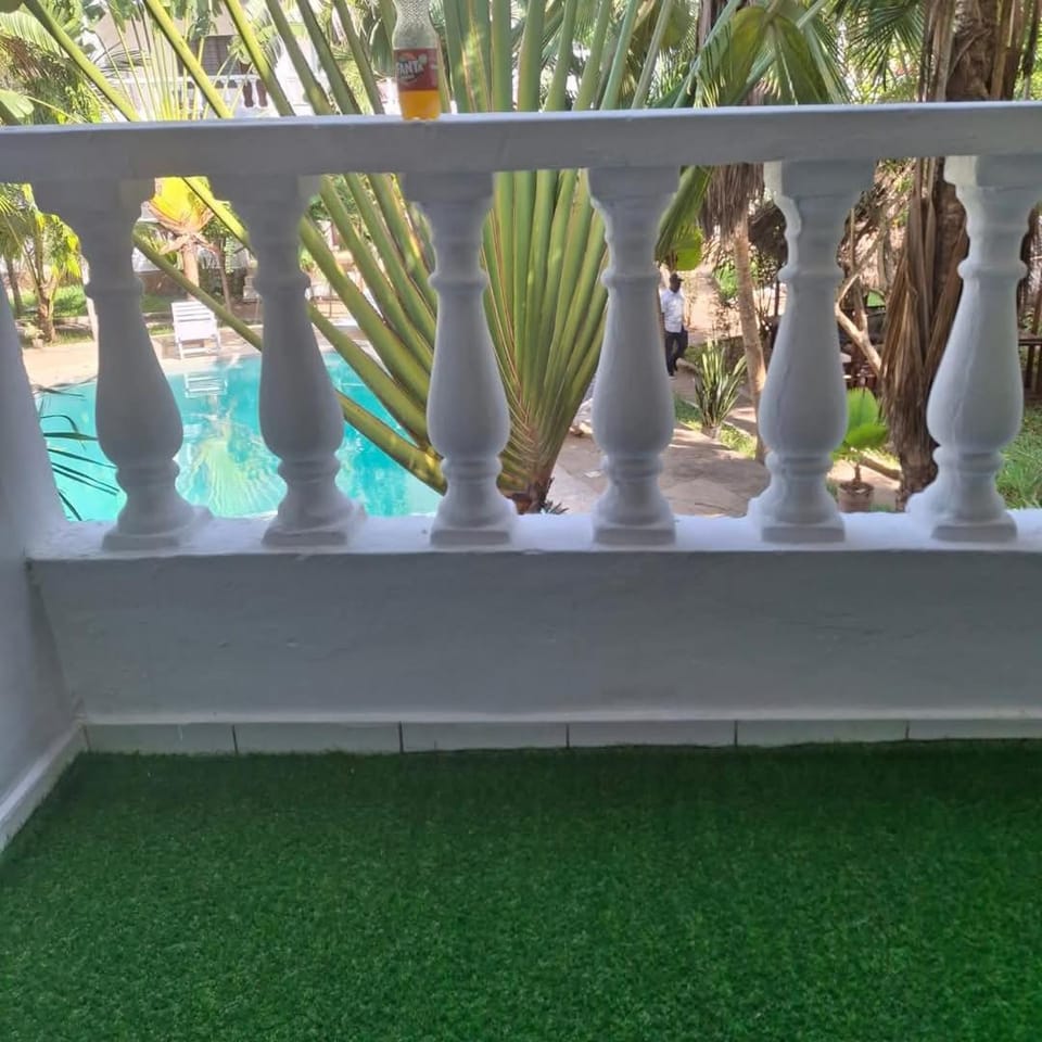 Aura Studio in Diani Bed and Breakfast in Diani Beach