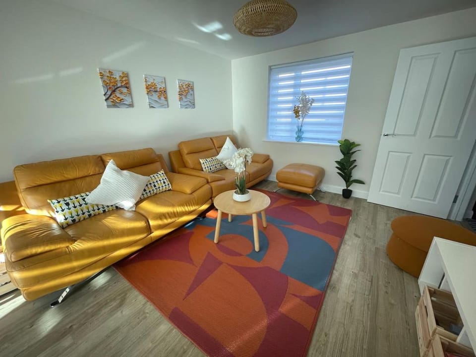 Brand New Executive House nr Science Parks House in Cambridge