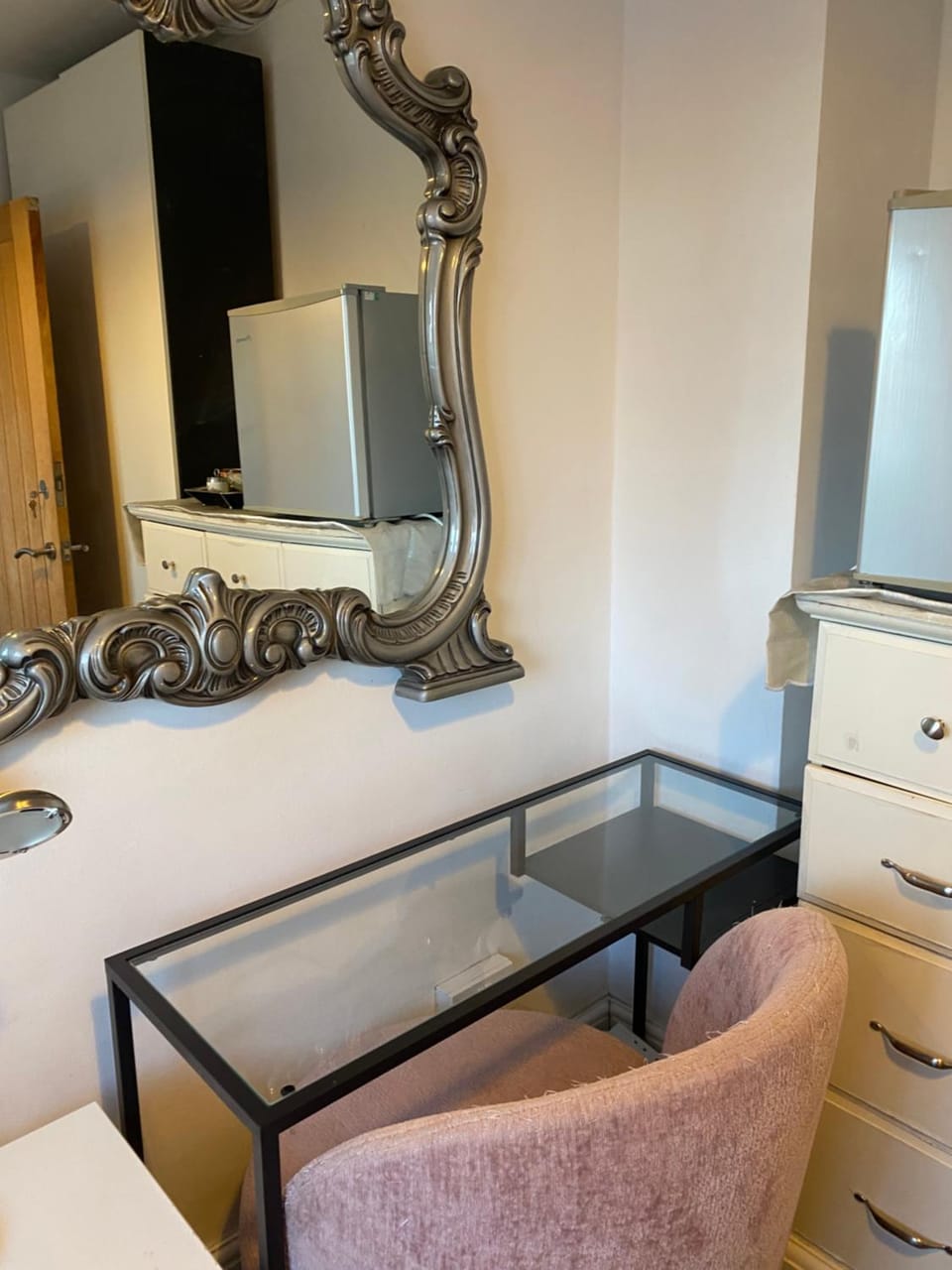 Upper single bedroom Vacation rental in Cardiff