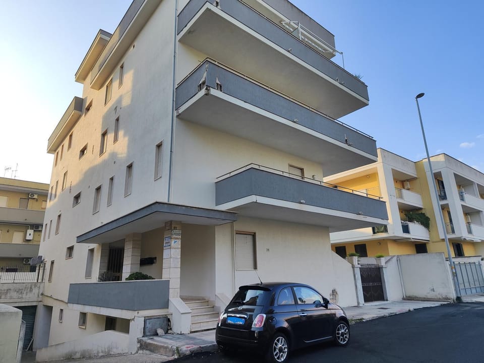 Property building, Street view, Parking