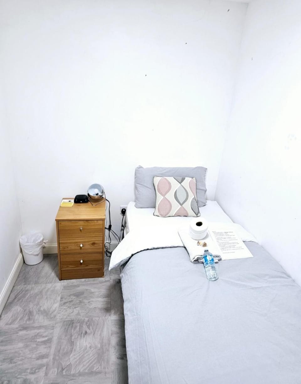 Cosy Single Bedroom in Dartford Central Vacation rental in Dartford