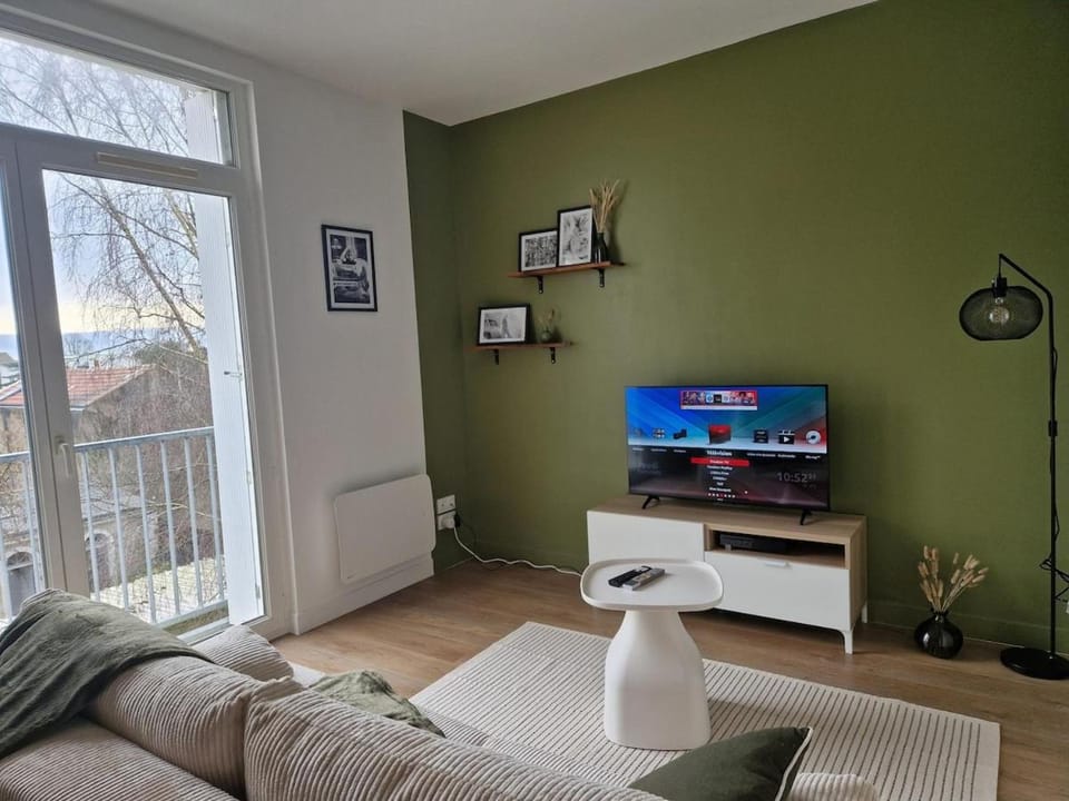 TV and multimedia, Living room