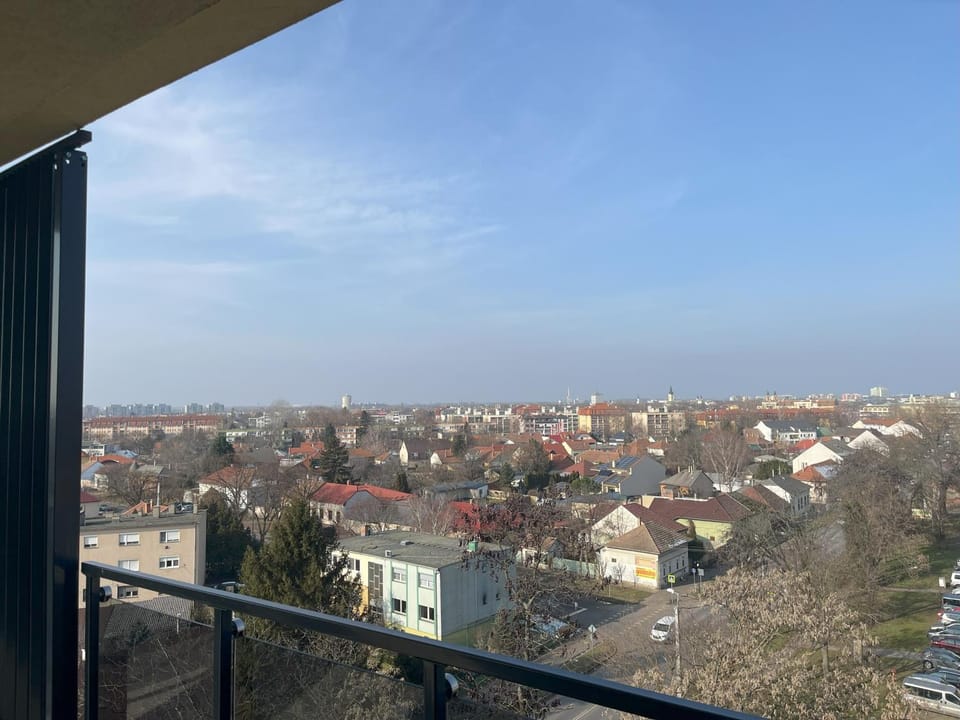 Day, Neighbourhood, Natural landscape, View (from property/room), Balcony/Terrace, City view, Street view