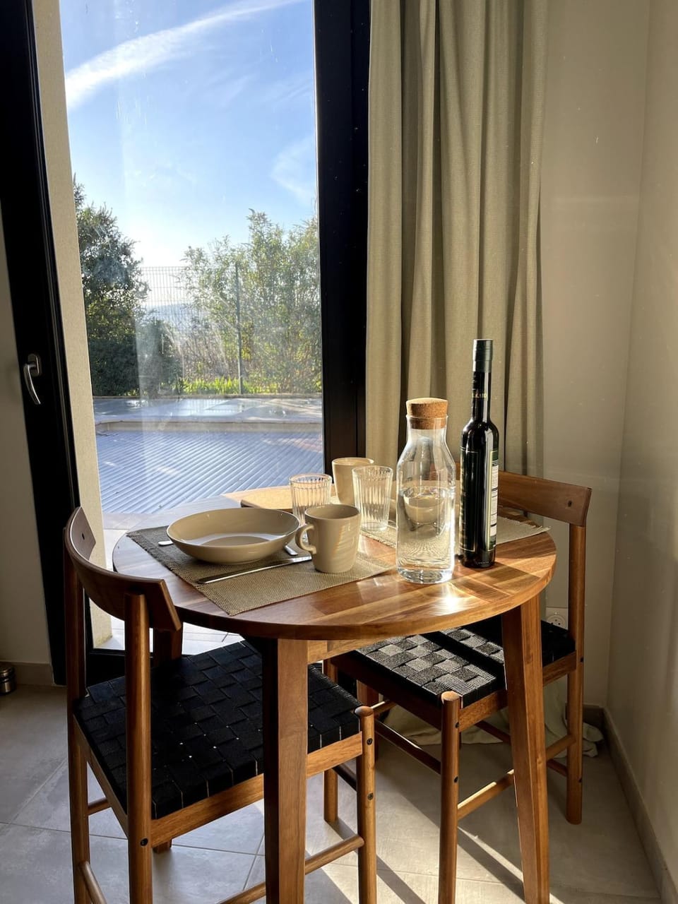 Coffee/tea facilities, Dining area