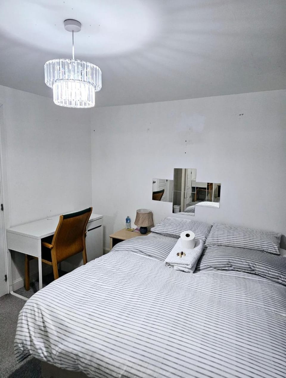 Ensuite Doubleroom with Private Toilet and Bathroom in central Dartford Vacation rental in Dartford