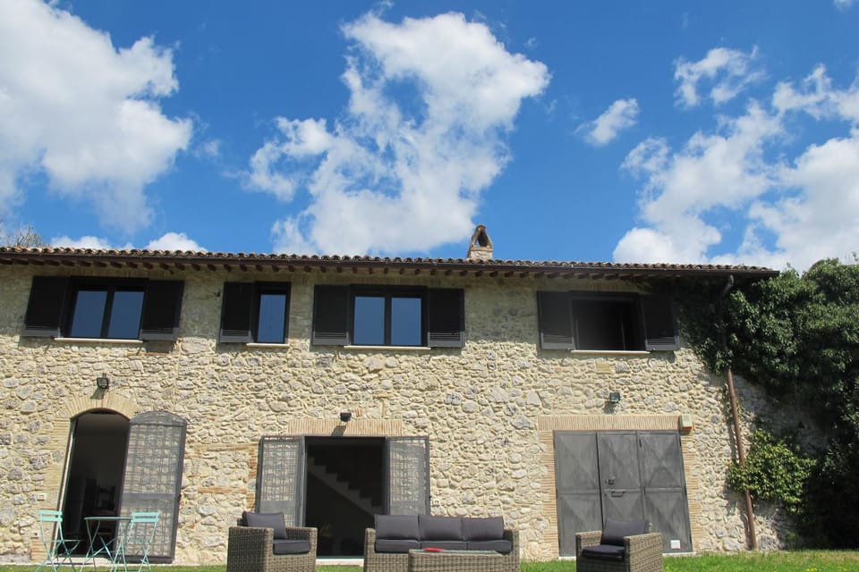 Luxury Casale Sabina Valley Villa in Lazio