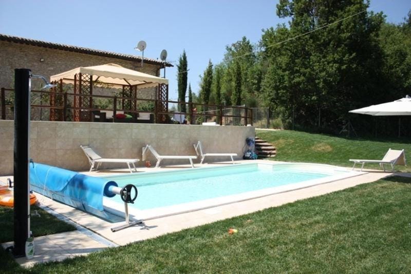 Property building, Swimming pool