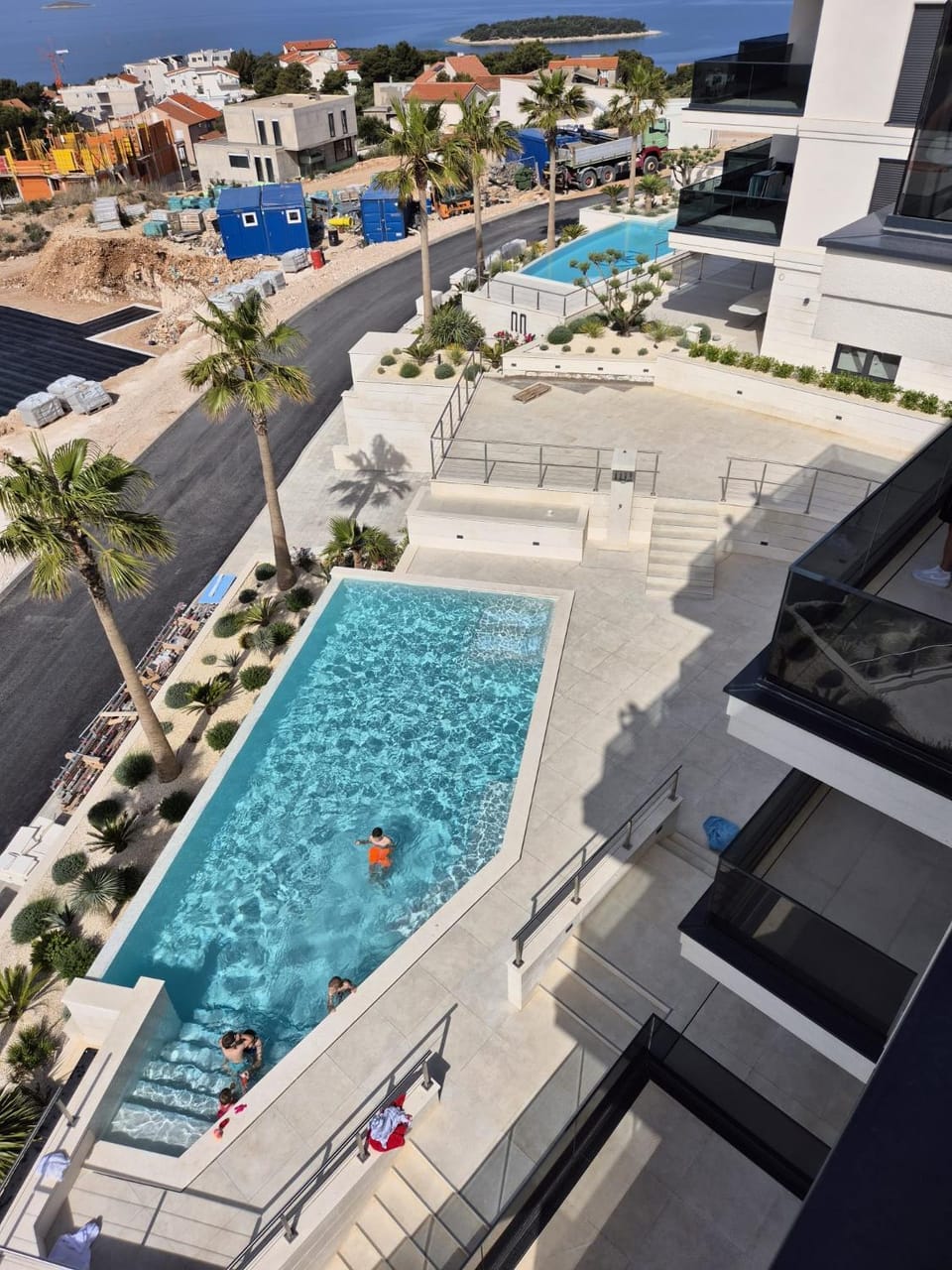 Property building, Swimming pool