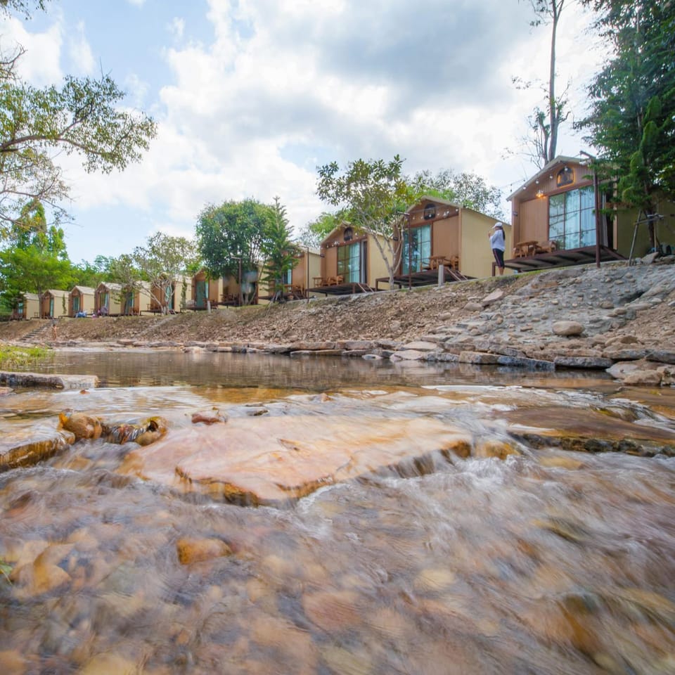 ฤดู แคมป์ ชะอม Season camp cha-om Campground/ 
RV Resort in Thailand