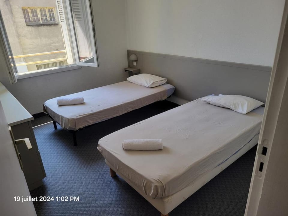 grand T4 proche sanctuaires Apartment in Lourdes