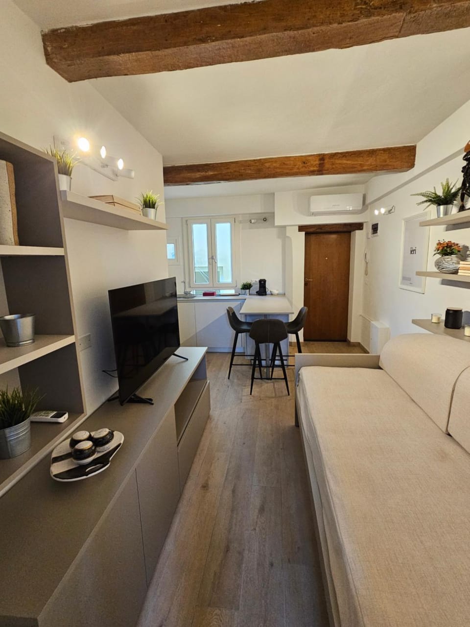 Elegant and beautiful in the heart of Modena Apartment in Modena