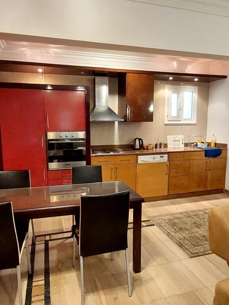 Dining area, minibar, oven, stove, kitchen