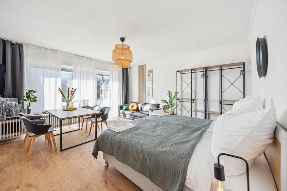 Bed, Living room, Photo of the whole room, Seating area, Bedroom