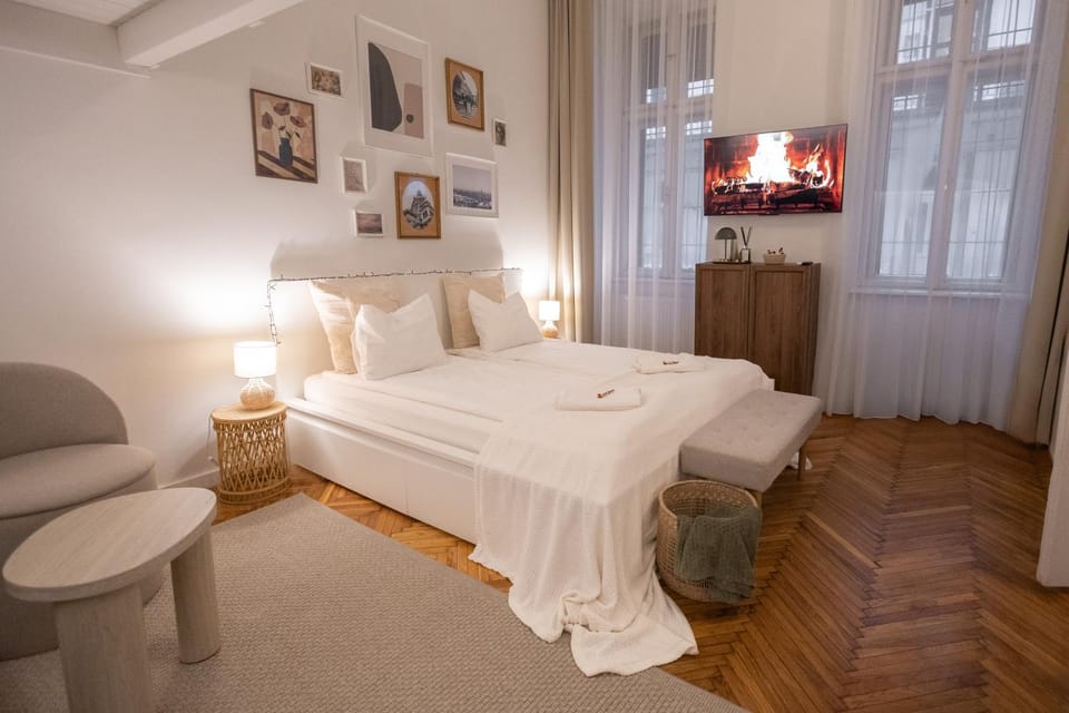 NEW - Golden Central Budapest Apartment Apartment in Budapest