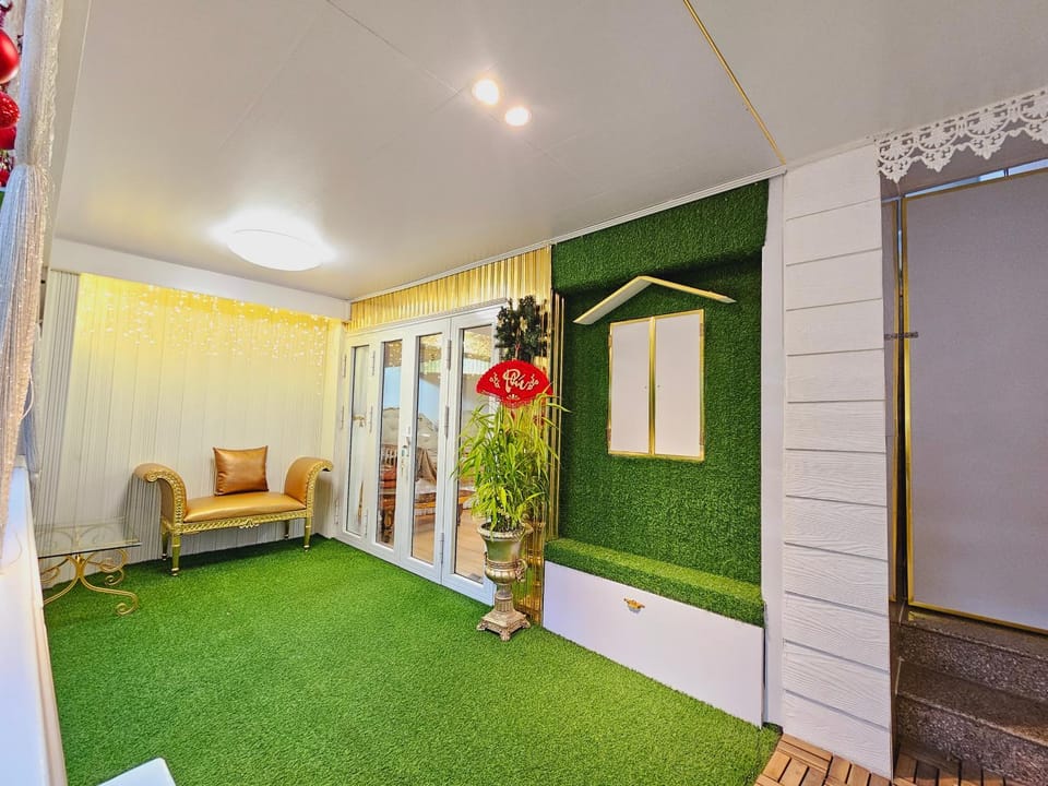 Lâu Đài Nhỏ Đà Lạt - Serene Garden Retreat with Kitchen, BBQ 157 Hotel in Dalat