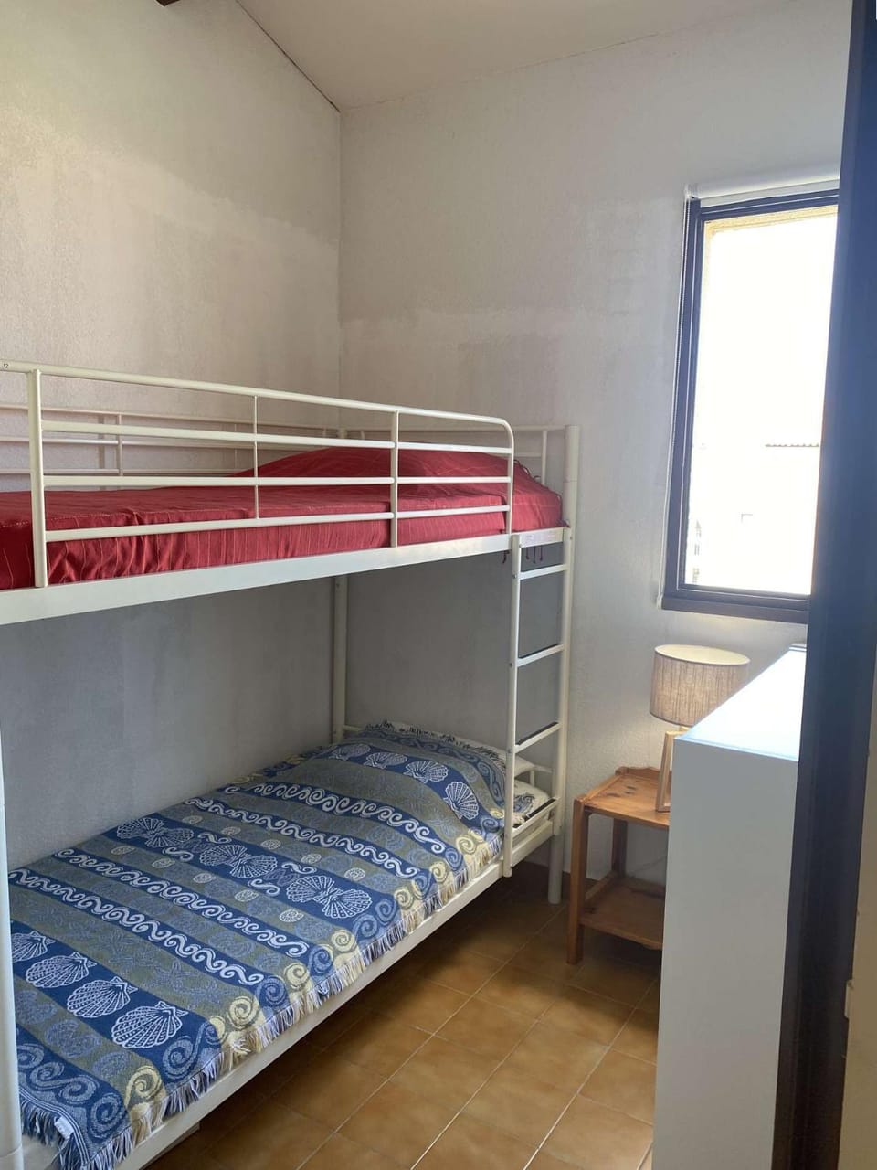 Bedroom, bunk bed