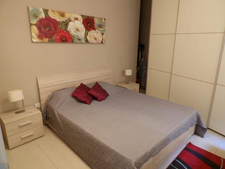 Bed, Bedroom, wardrobe