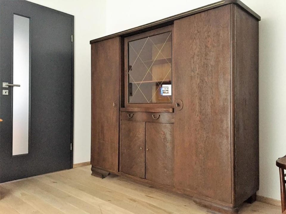 Bedroom, wardrobe