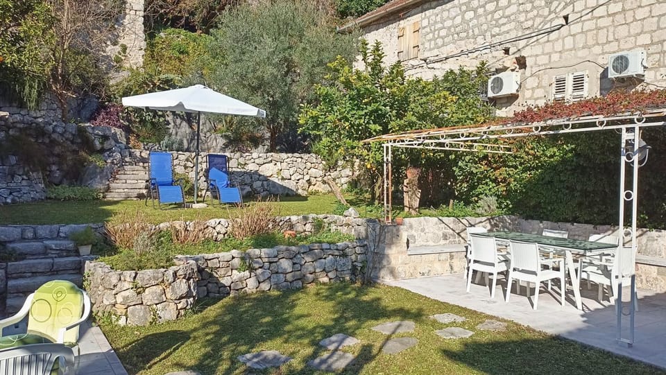 Patio, Garden, Seating area