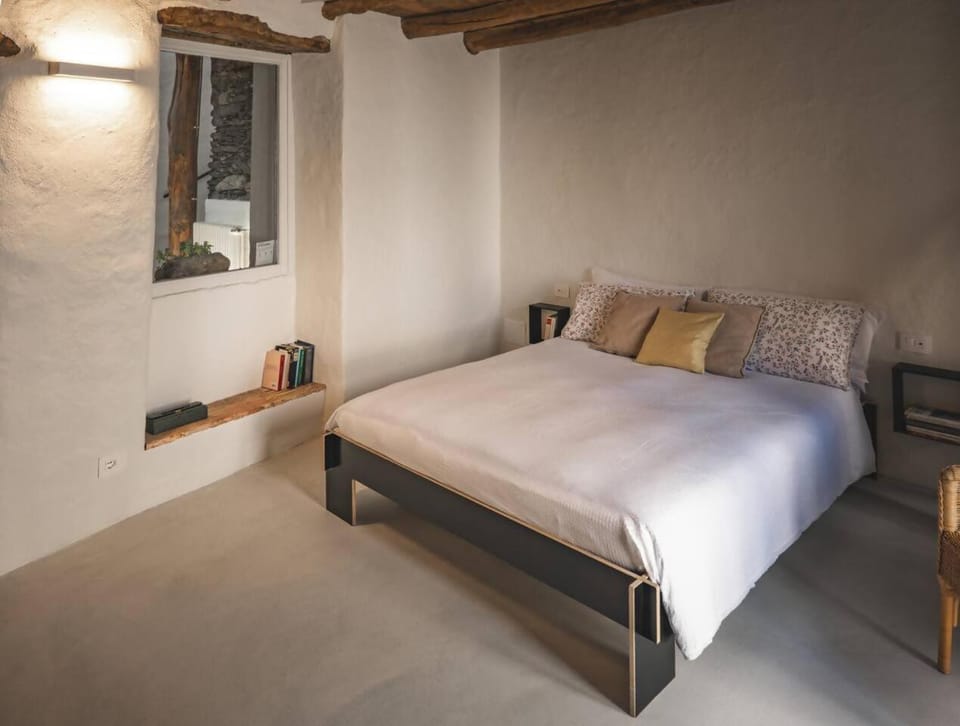 Casa Sorel : Attico Lago & Pool Apartment in Province of Lecco