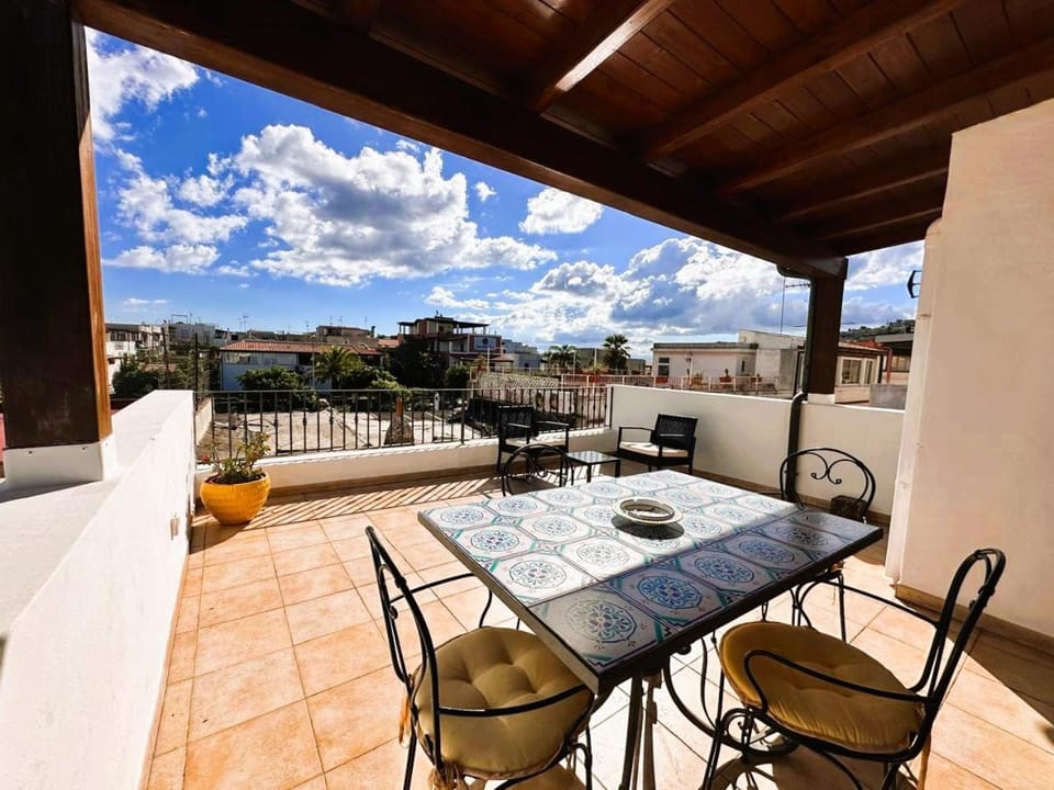 View (from property/room), Balcony/Terrace