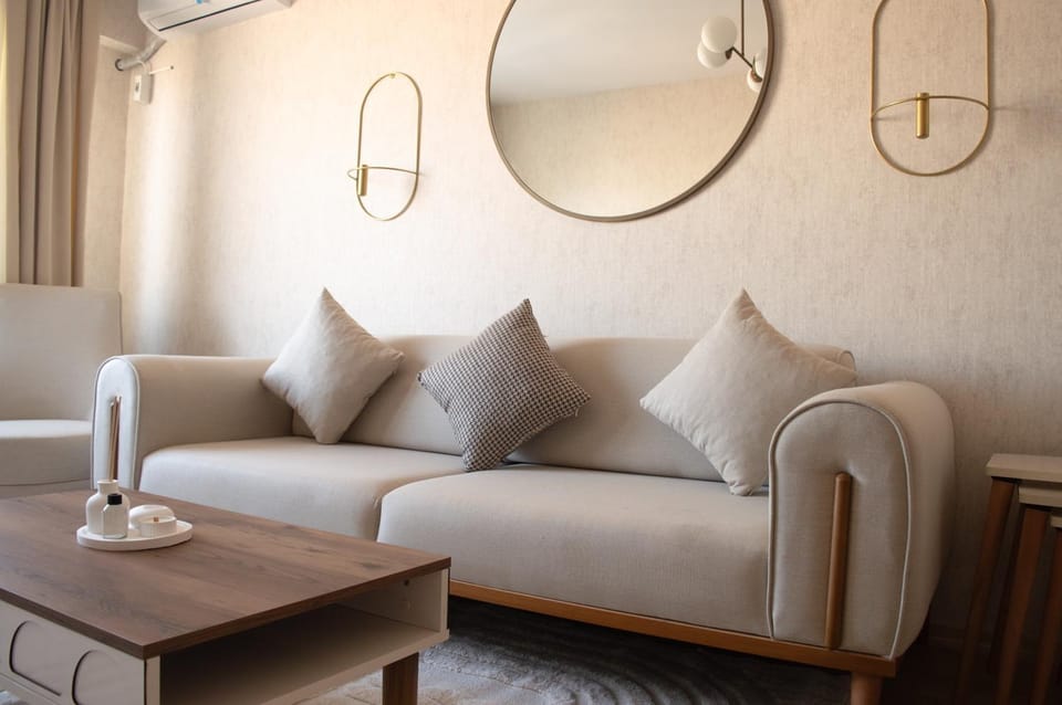 Living room, Seating area