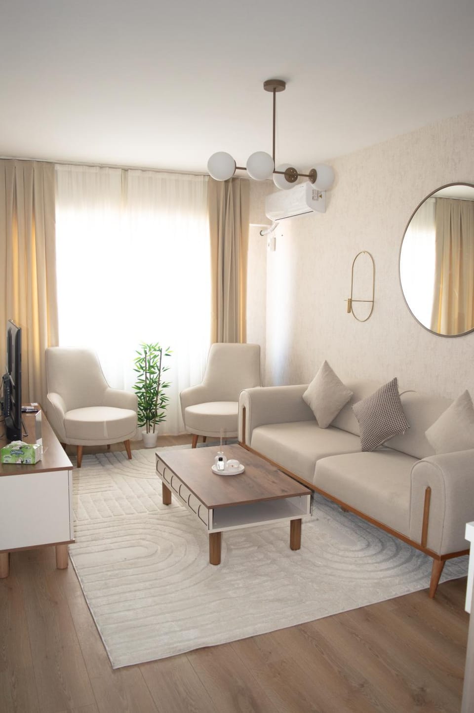Living room, Seating area