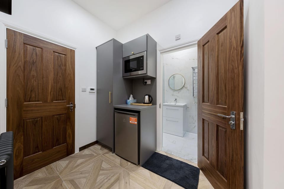 Kitchen or kitchenette, wardrobe