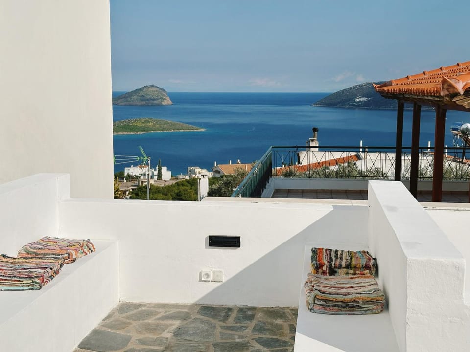 Elysian Sunrise Retreat with pool House in East Attica Regional Unit, Greece