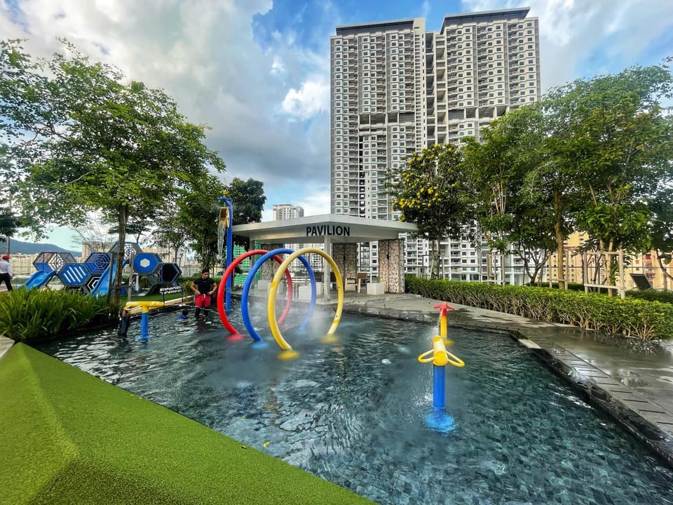 Area and facilities, Swimming pool