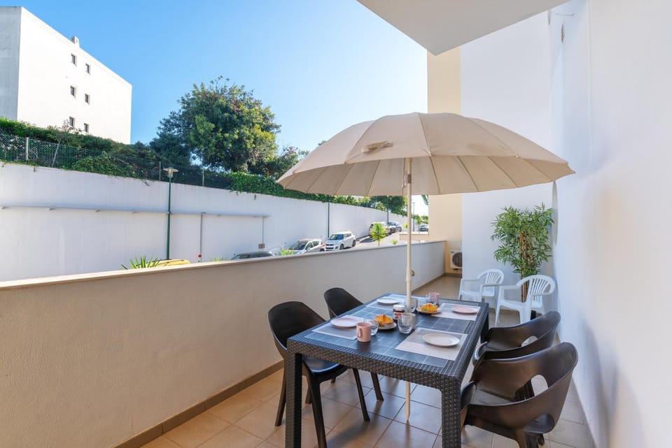 Patio, Day, View (from property/room), Balcony/Terrace, Balcony/Terrace, Living room, Seating area, Dining area